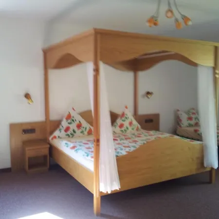 Moselhotel Waldeck Hotel Burgen (Mayen-Koblenz)